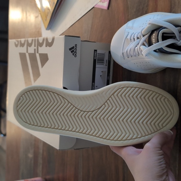 Adidas Women's Advantage 2.0 Sneakers - Picture 5 of 8